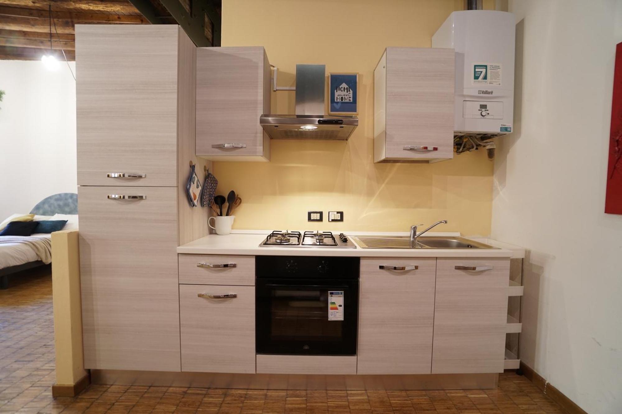 Romeohouse Central With Wifi Верона Екстериор снимка